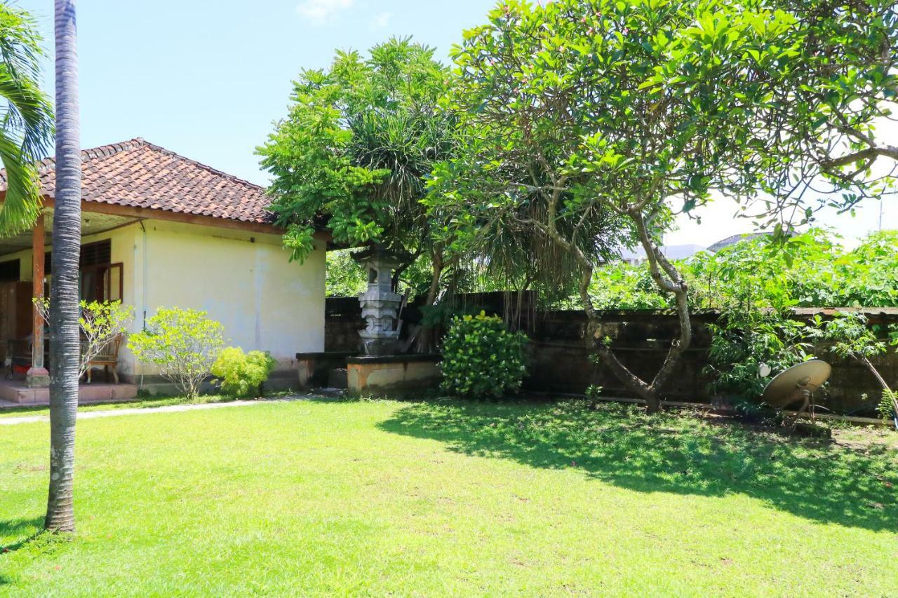 Mertha Jati Hotel Kuta  Exterior photo